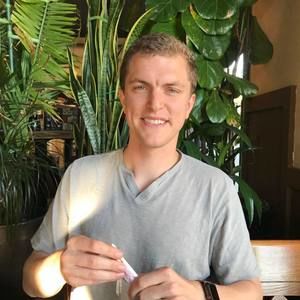 Meet your Posher, Lee